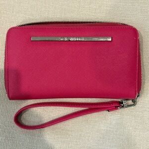 Steve Madden wallet bzippy Barbiecore pink all around zip